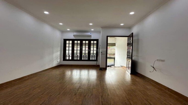 CHO THUÊ LÀM HOMESTAY PHỐ HỒNG HÀ, 5 TẦNG, 50M2, 5 PN, 22 TRIỆU (CTL)